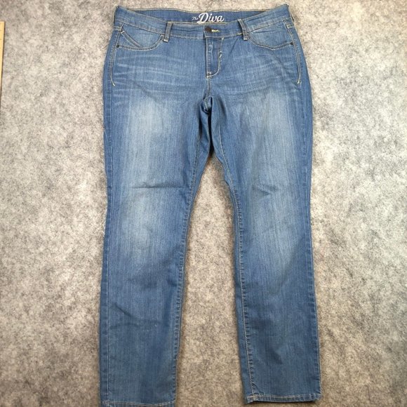Old Navy Denim - Old Navy Jeans14 32 Diva Mid Rise Straight Medium Wash Distressed Stretch Womens